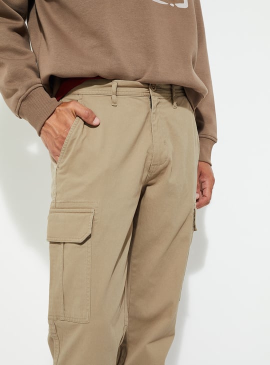URB_N Men Solid Relaxed Fit Cargos