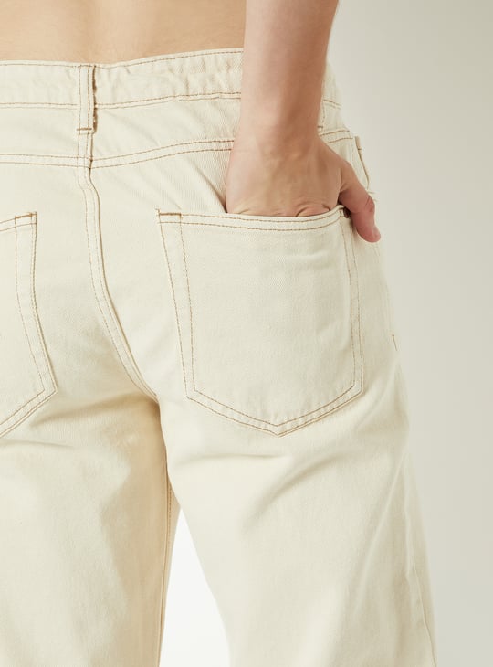 Men Solid Straight Fit Jeans