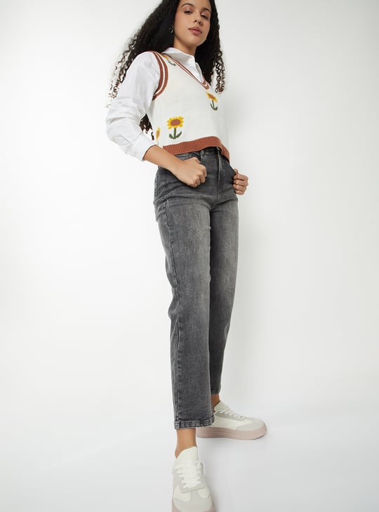 Women Washed Boxy Fit Crop Jeans