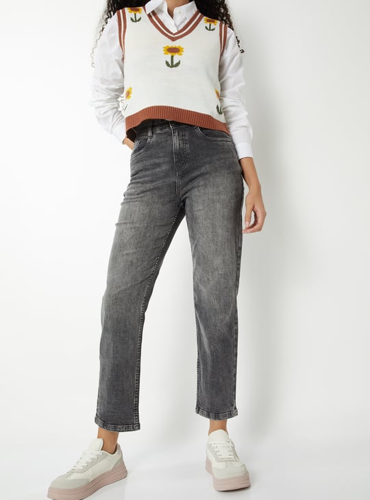 Women Washed Boxy Fit Crop Jeans