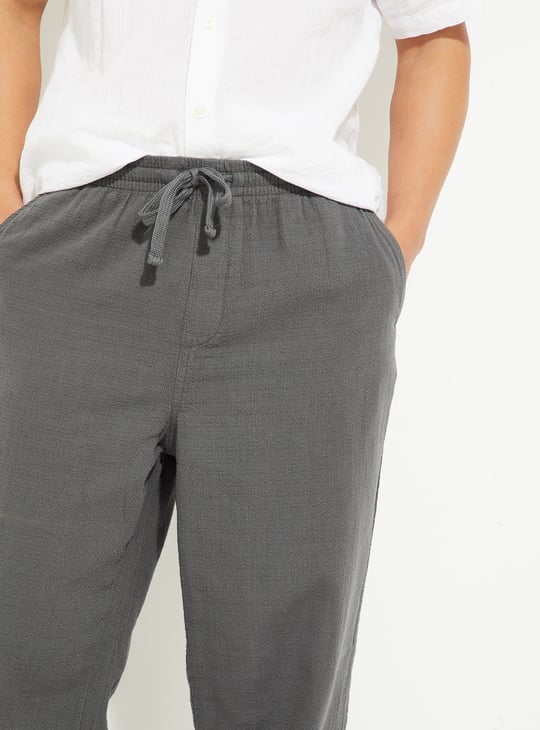 Men Solid Woven Pull-On Pants