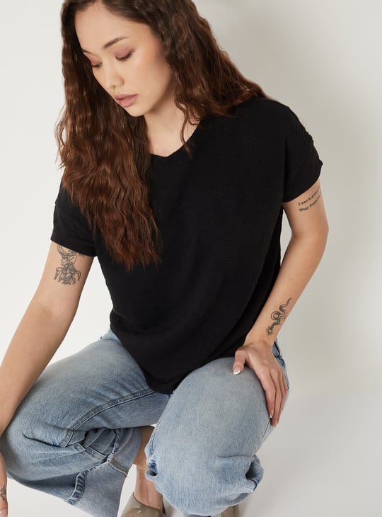 Women Solid Textured Top