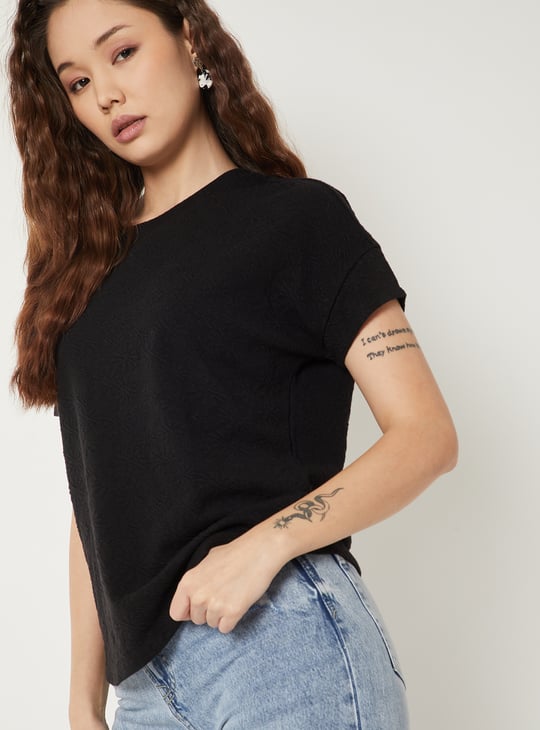 Women Solid Textured Top