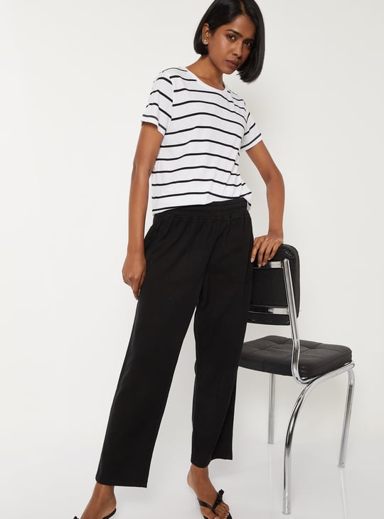 Women Solid Ankle Length Trousers