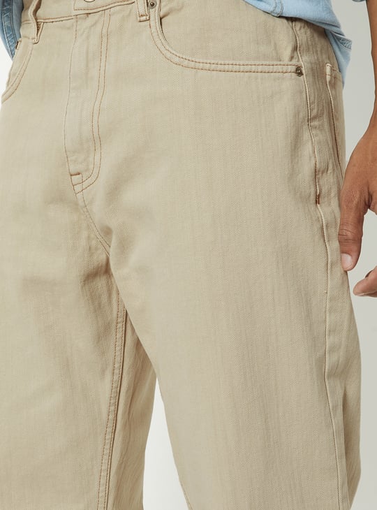 Men Solid Straight Fit Jeans