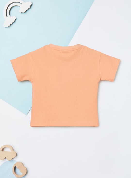 Boys Textured T-shirt & Shorts Set