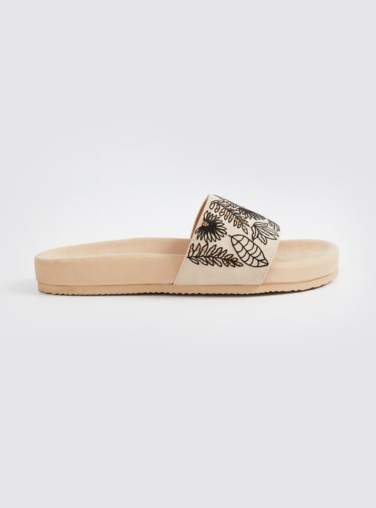 Women Embroidered Flats