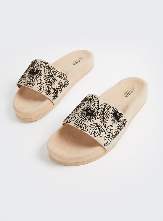 Women Embroidered Flats
