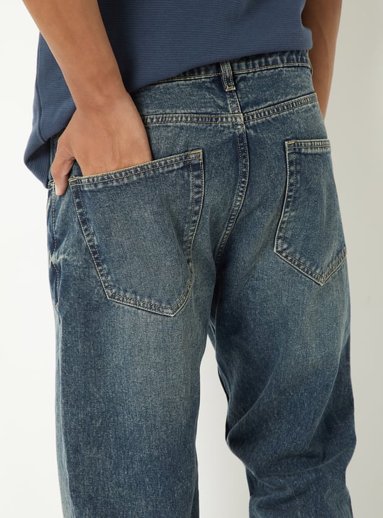Men Washed Straight Fit Jeans