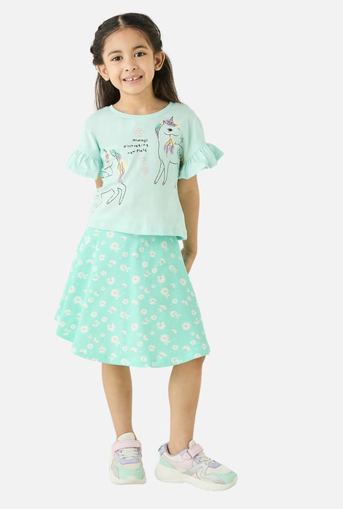 Juniors Unicorn Print Short Sleeves T-shirt and Floral Print Skirt Set