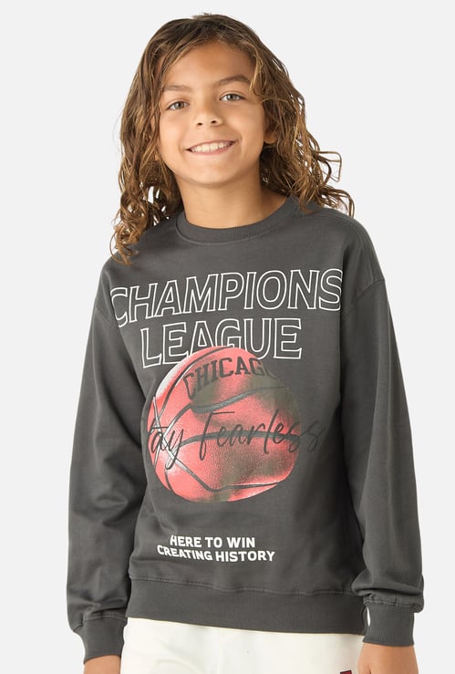 Juniors Graphic Print Sweatshirt with Long Sleeves