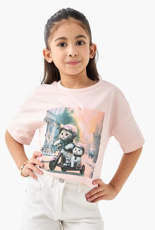 Juniors Graphic Print Round Neck T-shirt with Short Sleeves