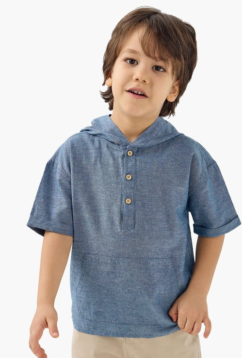Juniors Eligo Solid Hooded Shirt with Short Sleeves and Kangaroo Pocket
