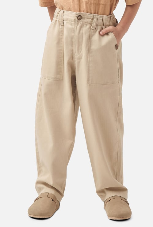 Juniors Solid Pants with Button Closure and Pockets