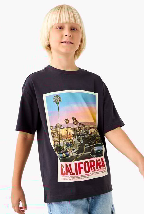 Juniors Graphic Print T-shirt with Short Sleeves