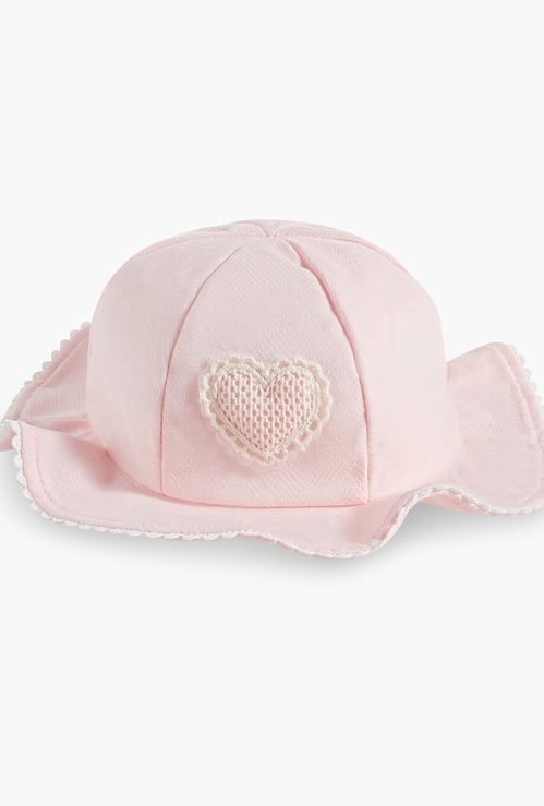 Juniors Heart Applique Bucket Hat