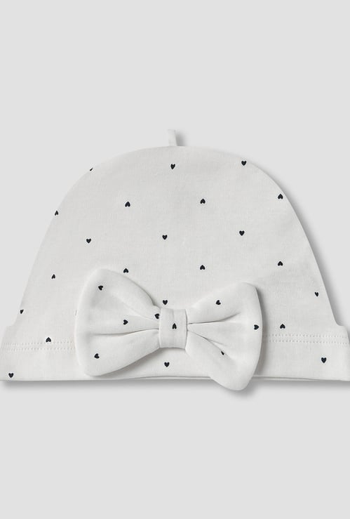 Juniors Heart Print Beanie with Bow Applique