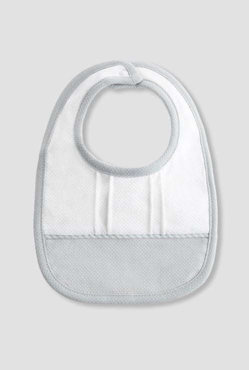 Giggles Panelled Bib with Snap Button Closure