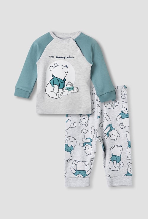 Winnie The Pooh Print T-shirt with Long Sleeves and Pyjama Set