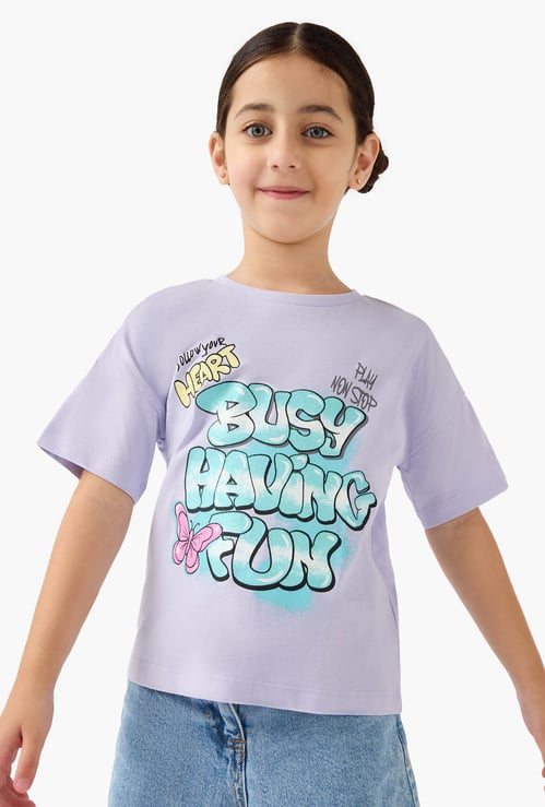 Juniors Graffiti Print T-shirt with Short Sleeves