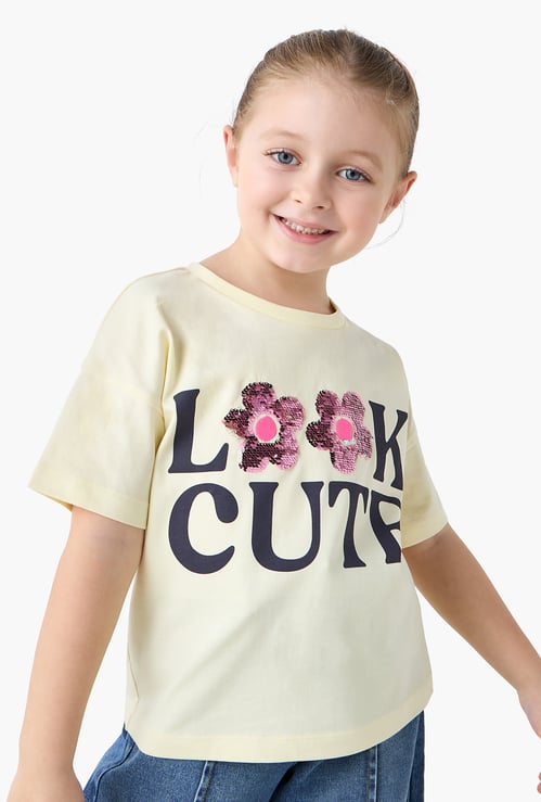Juniors Embellished Round Neck T-shirt with Short Sleeves