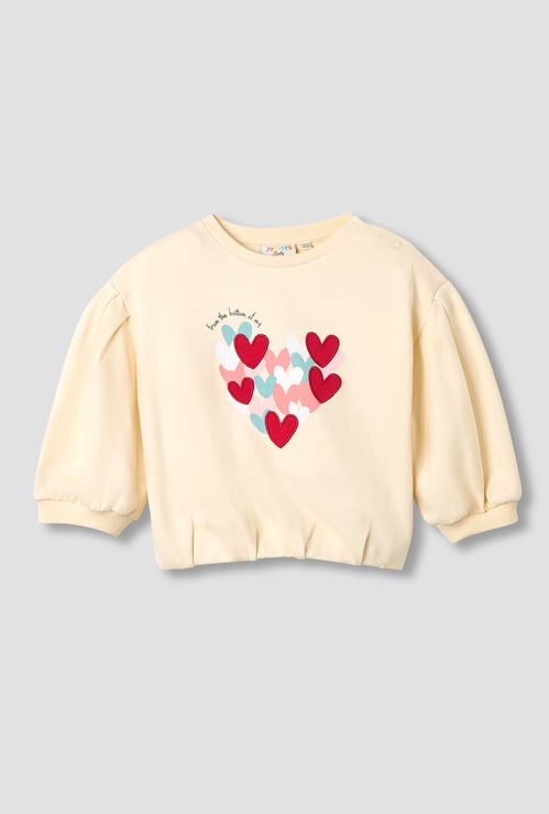 Juniors Heart Print Pullover