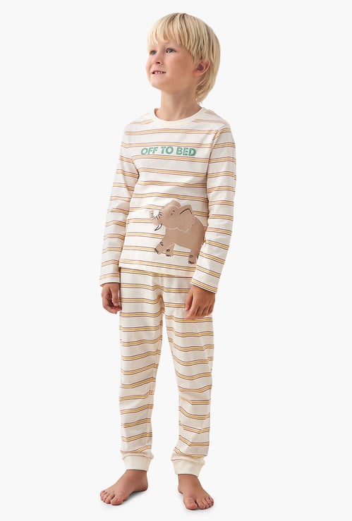Juniors Elephant Print T-shirt and Pyjama Set