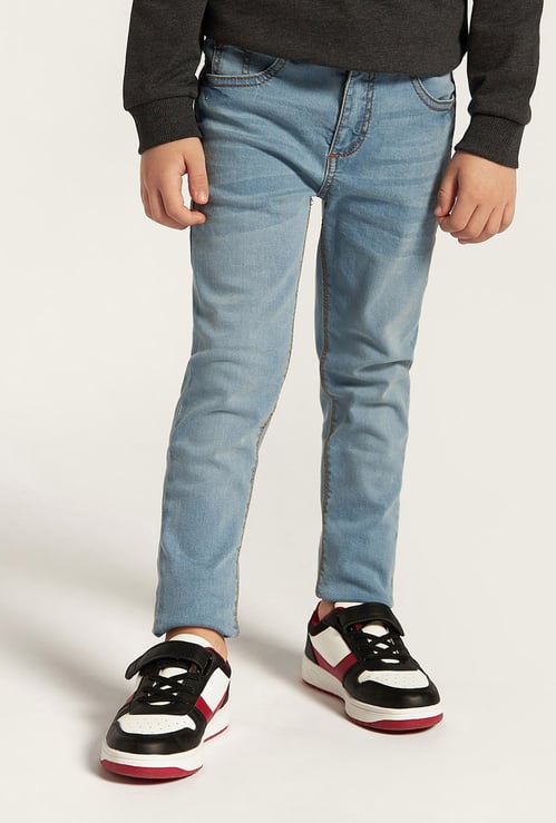 Juniors Washed Slim Fit Jeans