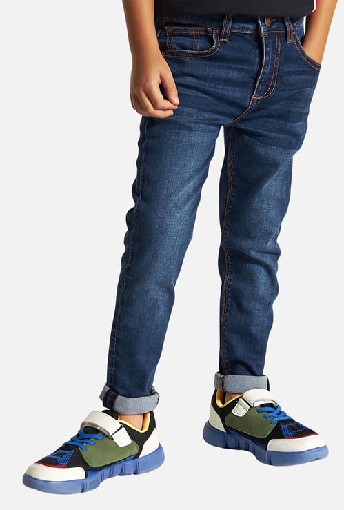 Juniors Washed Slim Fit Jeans