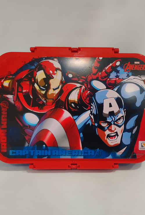 Striders Avengers Lunch Box With Cutlery - 310ml