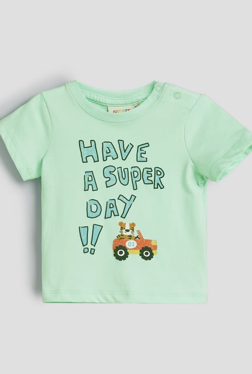 Juniors Graphic Print T-shirt
