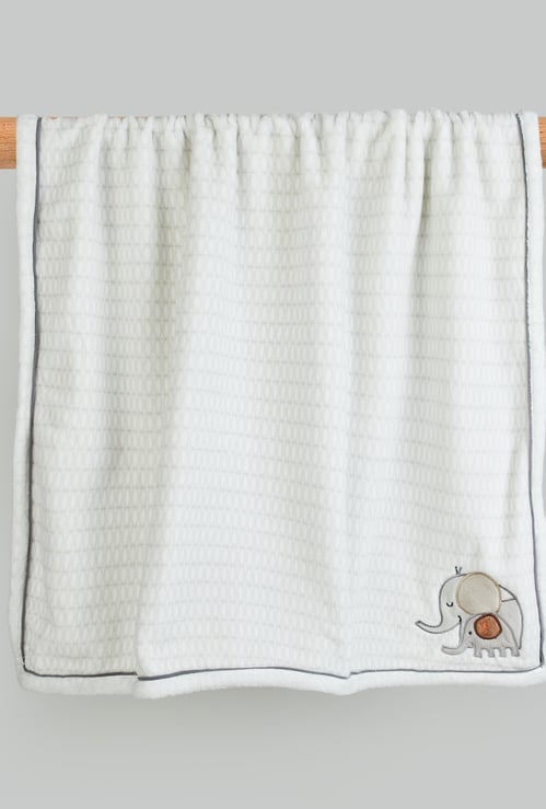 Juniors Elephant Applique Blanket