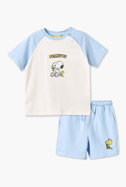 Juniors Snoopy Print T-shirt and Shorts Set