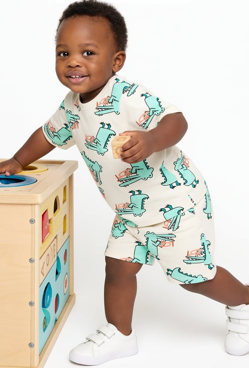 Juniors Dino Print T-shirt