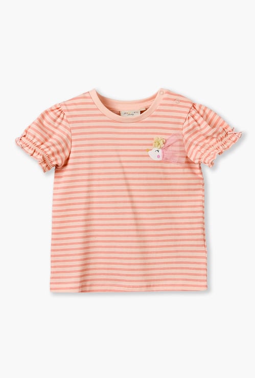 Juniors Striped T-shirt