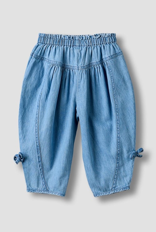 Juniors Washed Mid-Rise Jeans