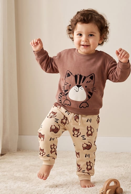 Juniors Tiger Print Sweatshirt with Joggers Set