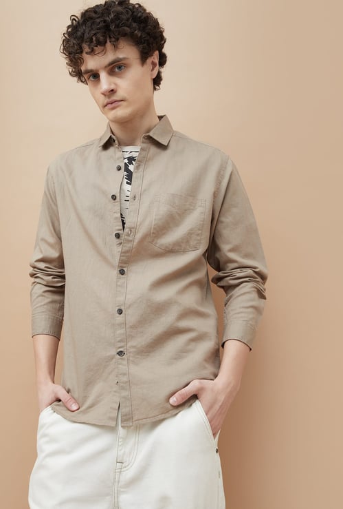 FAME FOREVER Solid Slim Fit Shirt