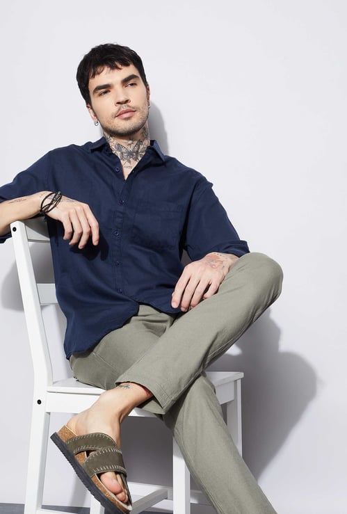 FAME FOREVER Men Solid Slim Fit Casual Shirt