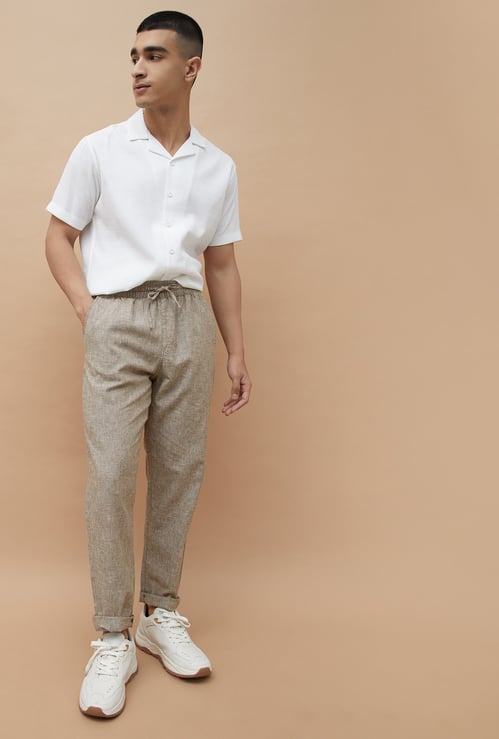 FAME FOREVER Solid Slim Tapered Trousers