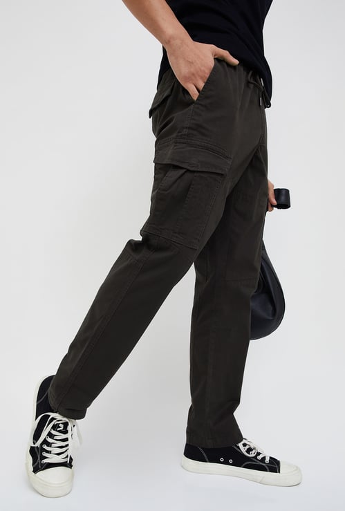FAME FOREVER Solid Slim Tapered Cargos
