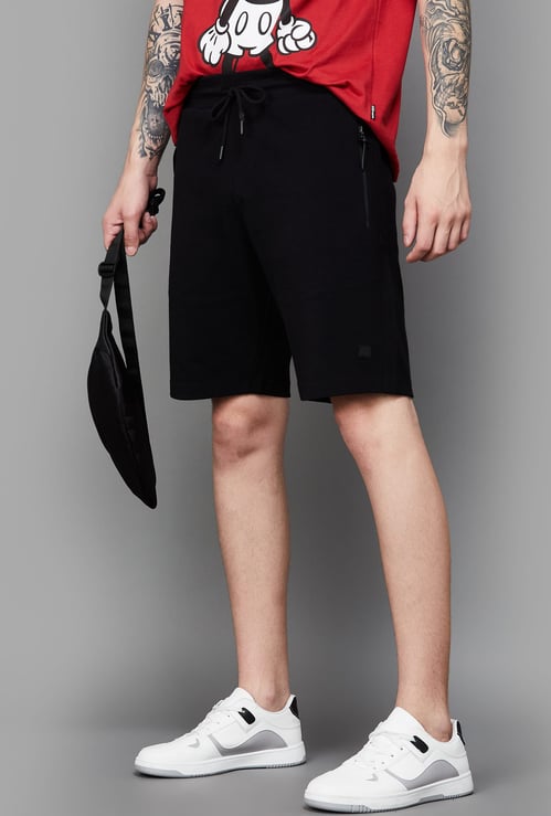 FAME FOREVER Woven Regular Fit Shorts