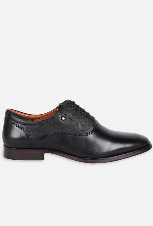 LOUIS PHILIPPE Men Textured Oxford Shoes