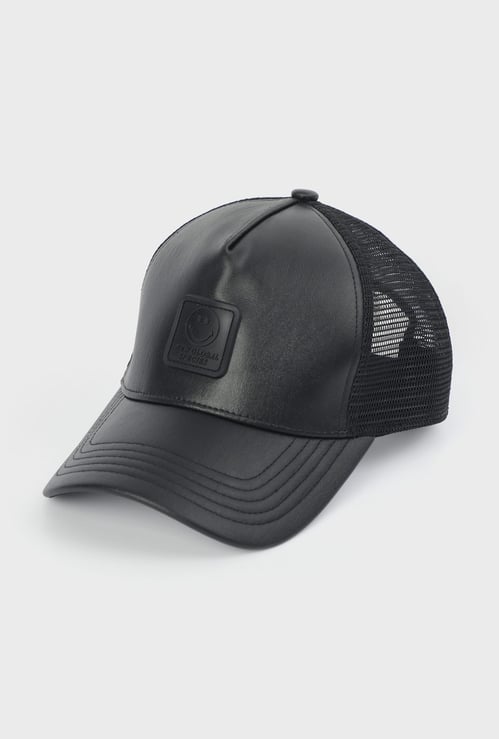 SmileyWorld Men Appliqued Trucker Cap