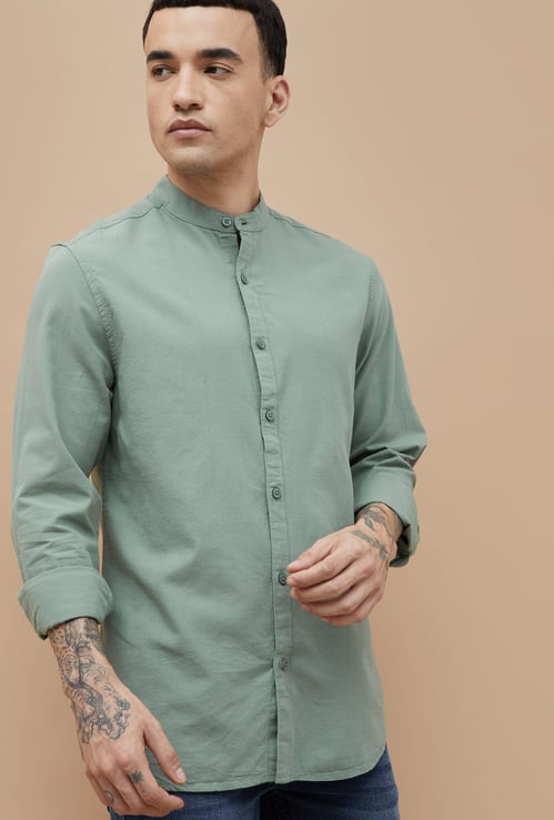 FAME FOREVER Solid Slim Fit Shirt