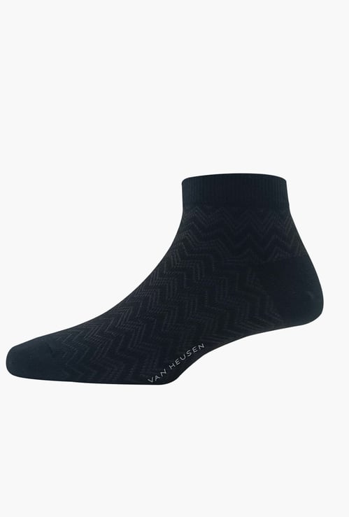 VAN HEUSEN Men Chevron Pattern Ankle-Length Socks