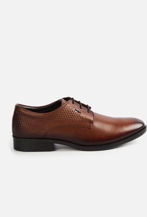 LEE COOPER Chevron Patterned Leather Derby Shoes