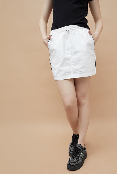 GINGER Solid Mini Skirts