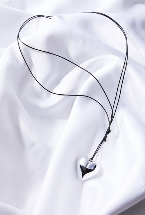 GINGER Lariat Necklace with Heart Pendant