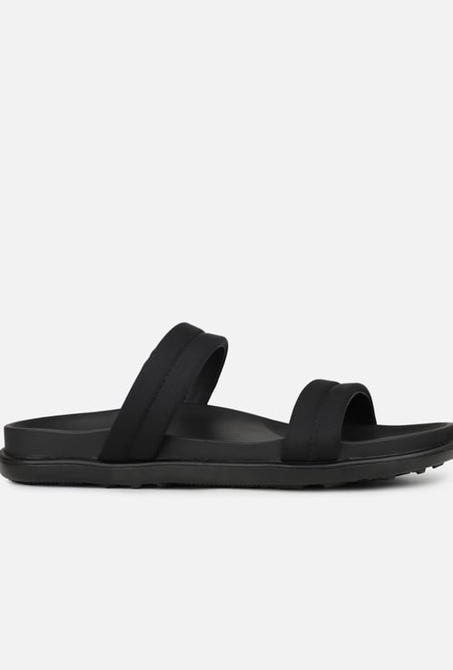 INC.5 Puff Strap Flats